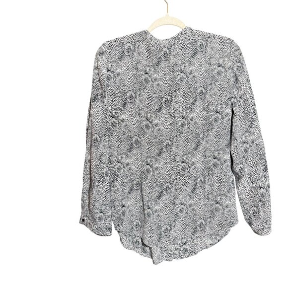 Joie 100% Silk Snakeskin Print Python Blouse Top Women's Medium Gray Black - Picture 10 of 10